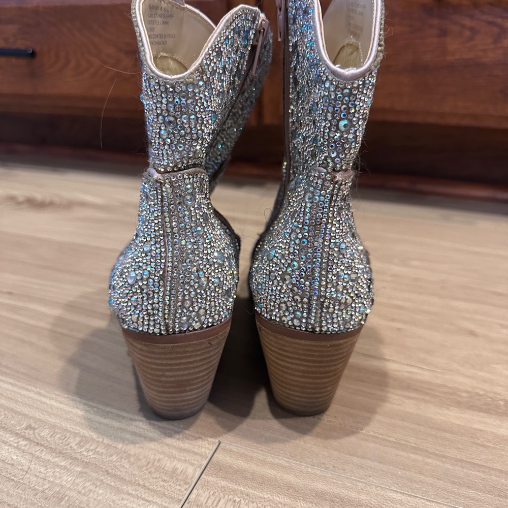 Betsy Johnson Sparkling Cowboy Boots l Ankle Boots - Picture 3 of 4